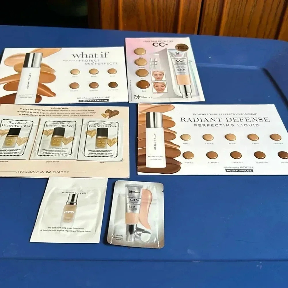 Makeup samples New foundation‎ samples